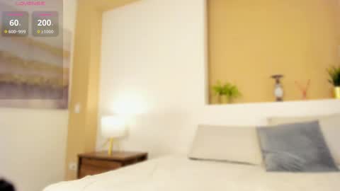 Sara online show from March 4, 10:38 pm