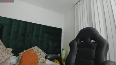      online show from October 20, 12:26 am