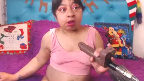 Sara Wills online show from December 17, 2:57 pm