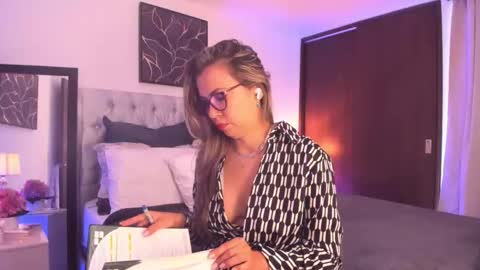 sarha online show from March 11, 1:03 pm