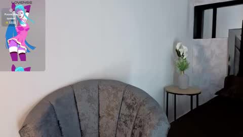 sarah online show from December 17, 8:26 pm