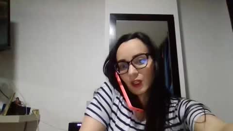 Snapshot of sarita_start chatting on September 21, 2:15 am sarita_start online show from September 21, 2:15 am