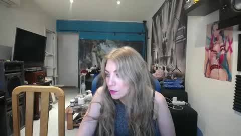 Giselle and Jay online show from November 21, 11:30 am