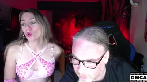 Giselle and Jay online show from October 29, 7:10 am