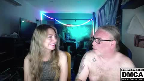 Giselle and Jay online show from December 5, 5:39 am