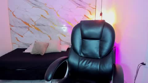 Sasha online show from March 28, 6:20 pm