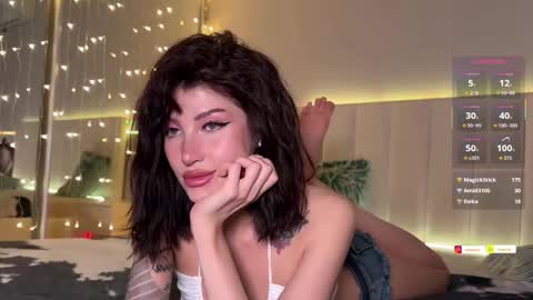 Hi everyone my name is Sasha   online show from March 24, 9:43 pm