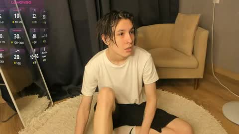Sasha Vesmus online show from June 1, 10:22 pm