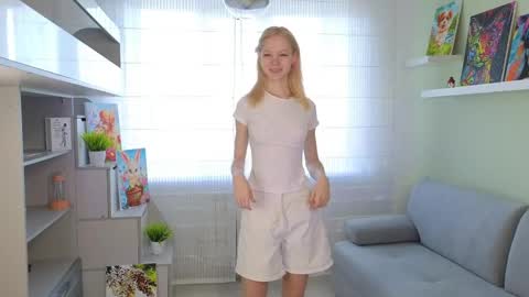 Sasha online show from April 11, 5:12 am