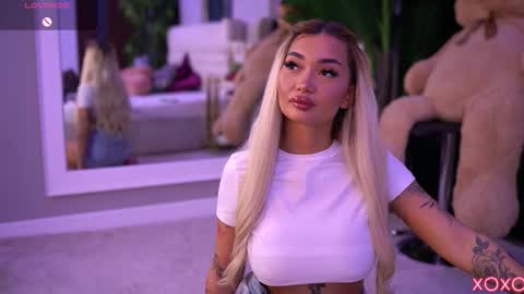 Dennise online show from September 19, 6:55 pm