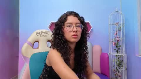 SashaMonroee  online show from October 25, 4:13 am