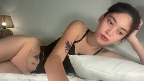 sashi_kaye online show from March 19, 4:40 am