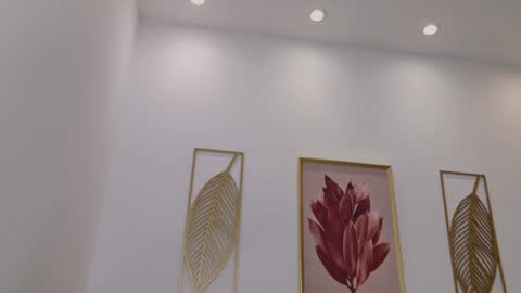 saskia litt online show from July 7, 7:23 am