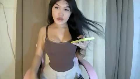 sassy_jenny8 online show from February 2, 3:30 pm