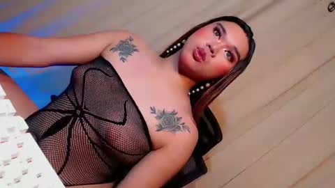 MARIO LABO online show from November 30, 11:45 pm