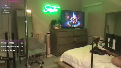 sassytess online show from March 6, 12:20 am