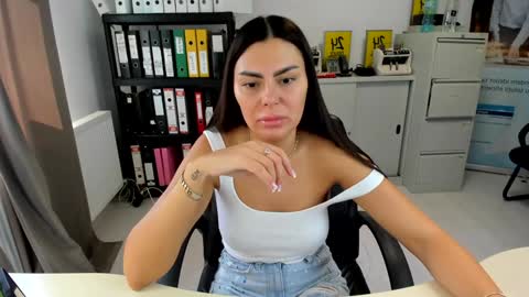 sassytiff online show from September 9, 10:48 am