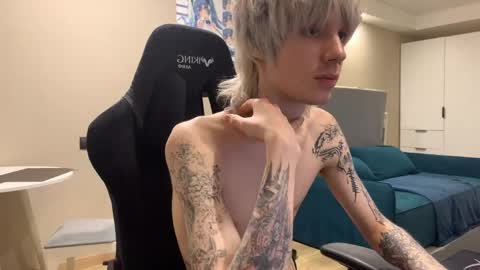 Satoshi online show from April 3, 9:33 pm