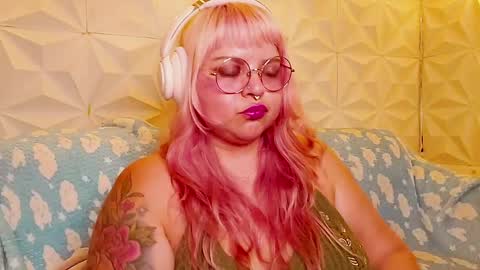 Gina George online show from June 5, 2:51 am