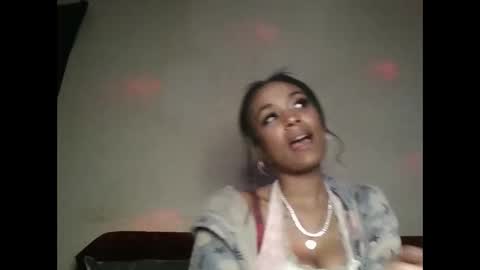 Shaniiice online show from April 23, 2:52 am