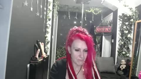 SaucySky online show from February 16, 9:40 am