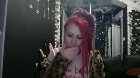 SaucySky online show from March 2, 7:10 am