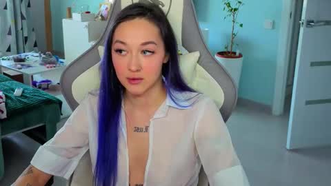 Ariel online show from June 2, 3:41 am