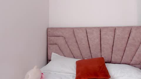 Savannahwildee online show from November 6, 12:52 pm