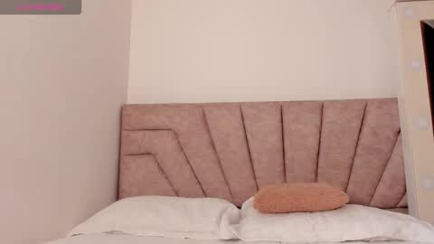 Savannahwildee online show from November 16, 1:02 pm