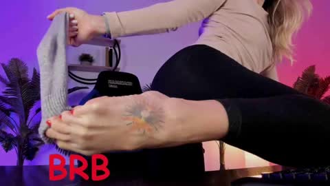 save the qween online show from March 2, 11:39 am