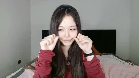 Saya online show from April 14, 3:04 pm