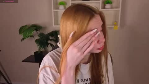 Kira  GMT 7 Mon Thu-Sun  0800am-0200pm  online show from April 23, 9:28 am