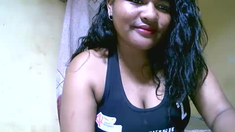 saylla1 online show from November 15, 7:04 pm