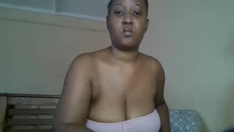 scarlet_25142359 online show from September 16, 9:12 am