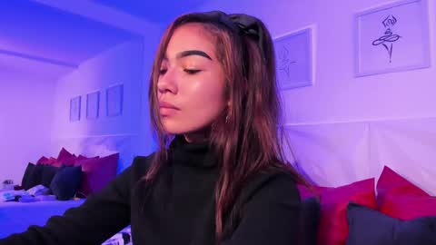 Scarlet online show from April 16, 4:51 pm