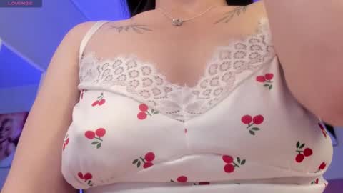 Scarlet  online show from February 20, 6:13 am