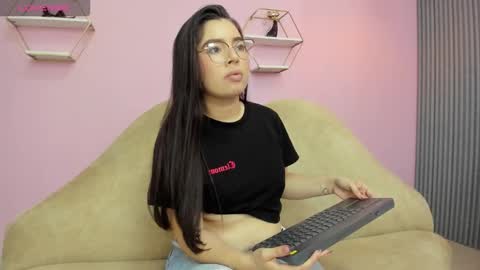 Scarleth online show from December 2, 7:01 pm