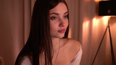 Scarlet online show from December 4, 9:51 pm