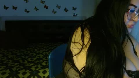Snapshot of scarlett__blue chatting on January 14, 4:47 am scarlet online show from January 14, 4:47 am