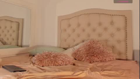 Scarlett Grand online show from February 9, 6:43 am