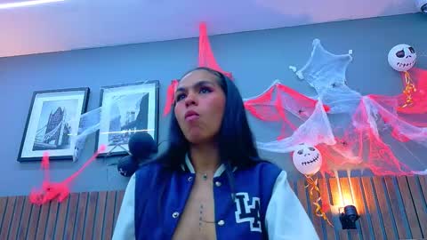 scarlett johansons online show from November 5, 8:55 pm