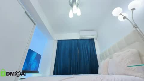 ScarlettAndTom online show from September 24, 8:48 pm