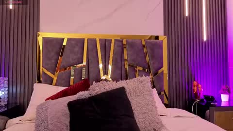 scarlettorres online show from April 19, 6:10 pm