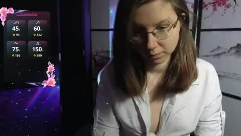 Scarlett online show from April 7, 12:18 pm