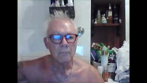 schizzodoro online show from September 15, 4:14 am