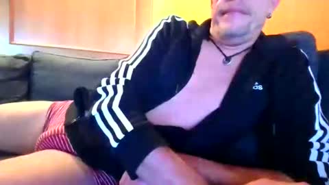 schmuhbaer1 online show from November 8, 12:30 pm