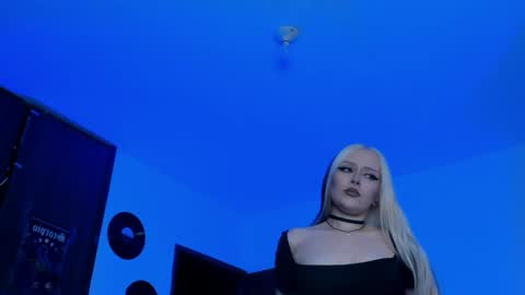 Goddess online show from April 2, 2:08 am