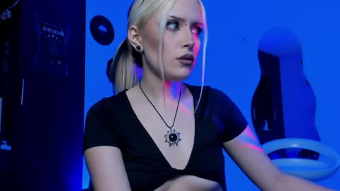 Goddess online show from April 9, 2:15 am