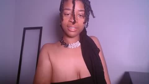 Snapshot of scorpionnluv chatting on October 31, 11:32 am scorpionnluv online show from October 31, 11:32 am