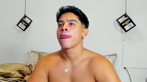 Andrew Flintt online show from September 21, 3:32 am